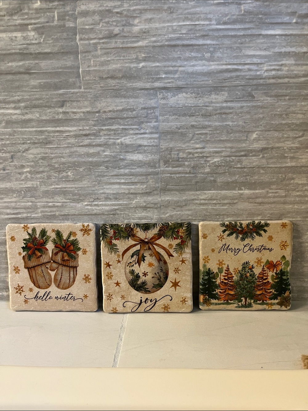 Holiday Decorative Winter Decor Set - Beige Green Brown